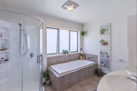 Photo of property in 6 Corbin Court, Ohau, Levin, 5570