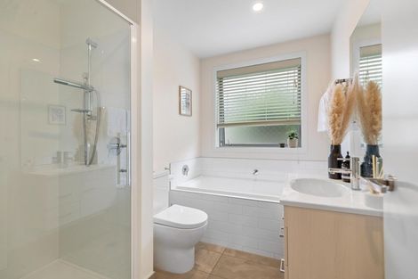 Photo of property in 37 Cheltenham Road, Lower Shotover, Queenstown, 9304