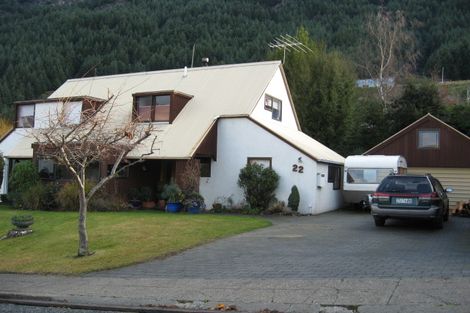 Photo of property in 22 Williams Street, Sunshine Bay, Queenstown, 9300