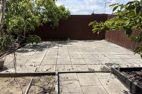 Photo of property in 1 Summerland Drive, Henderson, Auckland, 0612