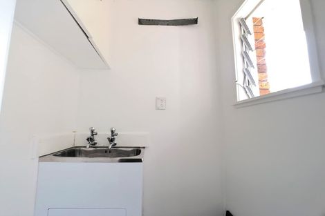 Photo of property in 2/12 Nile Road, Milford, Auckland, 0620