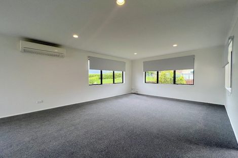 Photo of property in 11b Sharaleigh Place, Grandview Heights, Hamilton, 3200