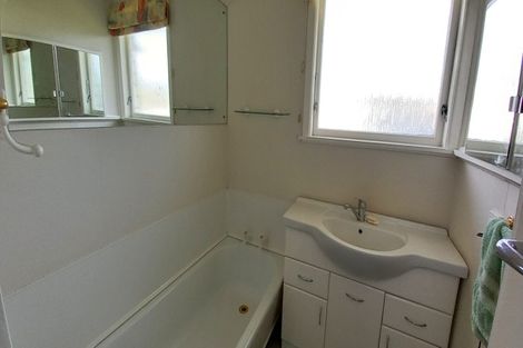 Photo of property in 12 Erika Place, Fairview Downs, Hamilton, 3214