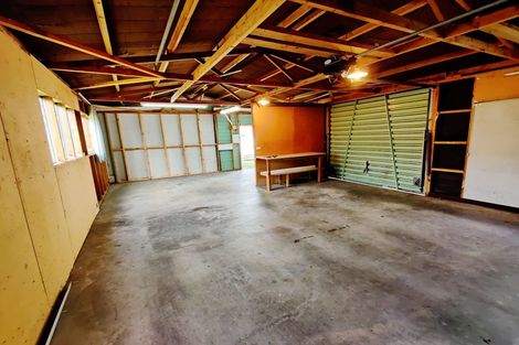 Photo of property in 50a Longburn Road, Henderson, Auckland, 0610