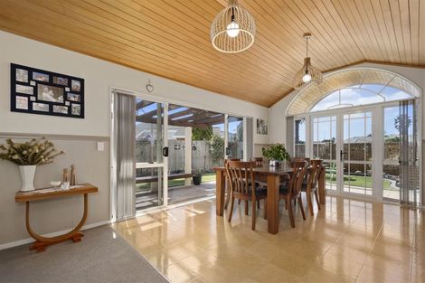 Photo of property in 18 Monterey Key, Papamoa Beach, Papamoa, 3118