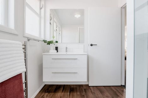 Photo of property in 102 Insoll Avenue, Enderley, Hamilton, 3214