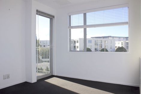 Photo of property in Shoal Haven Apartments, 407a/130 Anzac Street, Takapuna, Auckland, 0622