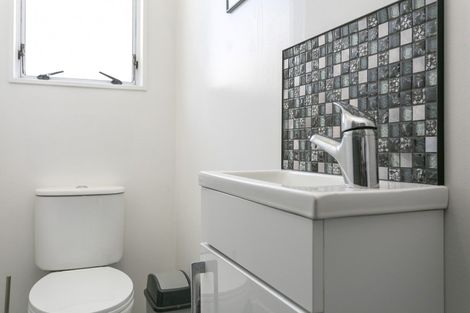 Photo of property in 2/139 Spa Road, Taupo, 3330