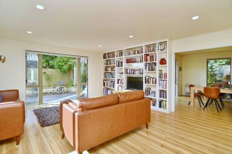 Photo of property in 114b Avonhead Road, Avonhead, Christchurch, 8042