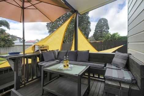 Photo of property in 3a Vela Place, Clarks Beach, 2122