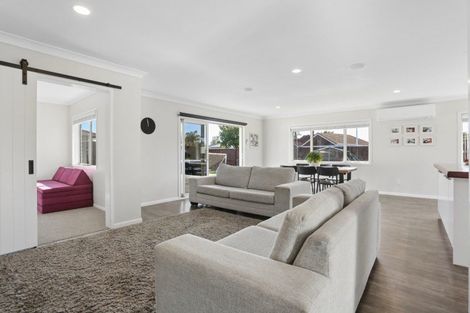 Photo of property in 1 Aldermen Avenue, Papamoa Beach, Papamoa, 3118