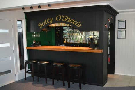 Photo of property in 16 Anaheim Place, Churton Park, Wellington, 6037