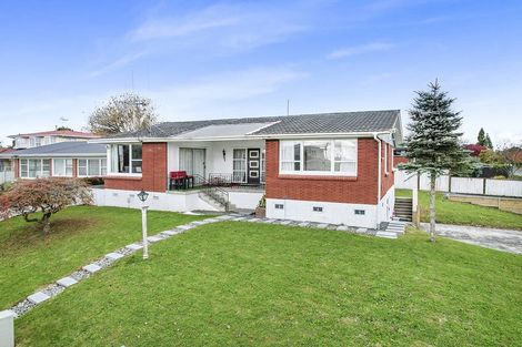 Photo of property in 2 Lamont Street, Chartwell, Hamilton, 3210