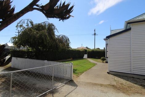 Photo of property in 1 Point Bush Road, Waimate, 7924
