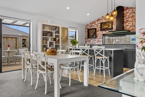 Photo of property in 43 Harakeke Drive, Wharewaka, Taupo, 3330