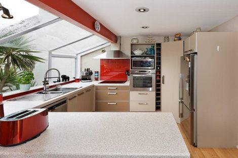 Photo of property in 29 Glucina Avenue, West Harbour, Auckland, 0618