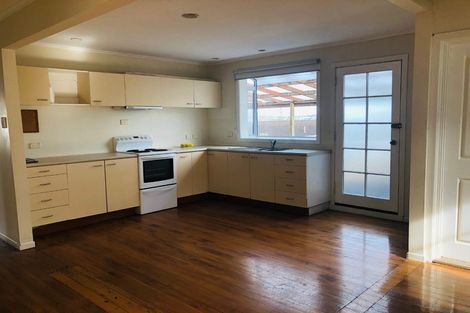 Photo of property in 25 William Souter Street, Forrest Hill, Auckland, 0620