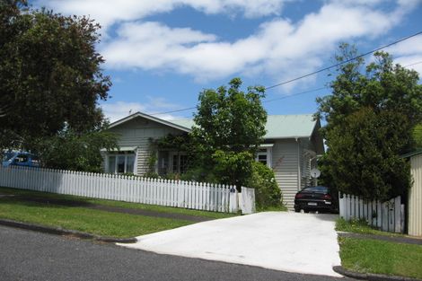 Photo of property in 19 Carlton Road, Pukekohe, 2120