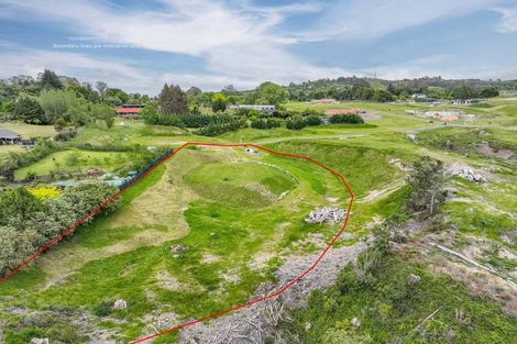Photo of property in 12 Willow Lane, Acacia Bay, Taupo, 3385