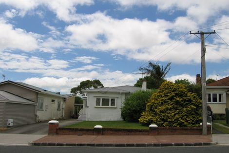 Photo of property in 21 Pasadena Avenue, Point Chevalier, Auckland, 1022