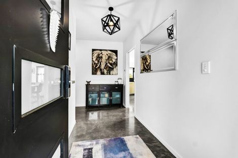 Photo of property in 4 Cessna Lane, Glen Avon, New Plymouth, 4312