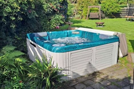 Photo of property in 17 Macmurdo Avenue, Glenview, Hamilton, 3206