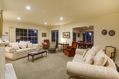 Photo of property in 1 The Oaks, Awapuni, Palmerston North, 4412