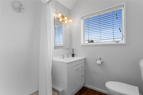 Photo of property in 39 Halswell Junction Road, Halswell, Christchurch, 8025