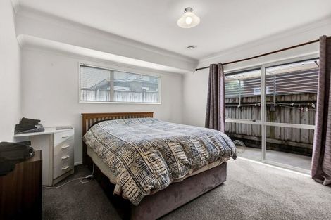 Photo of property in 122 Clawton Street, Westown, New Plymouth, 4310