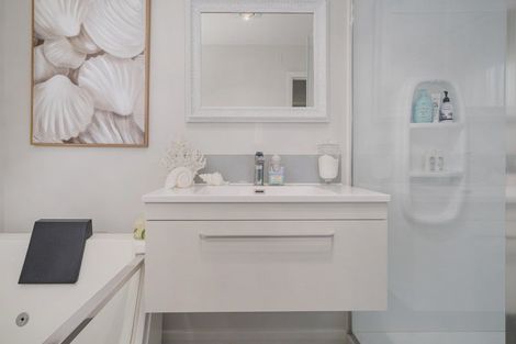 Photo of property in 35 Waione Avenue, Athenree, Waihi Beach, 3177