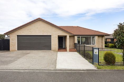 Photo of property in 5 Compton Grove, Huntington, Hamilton, 3210