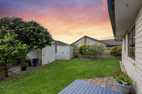 Photo of property in 34 Gibson Place, Papamoa Beach, Papamoa, 3118
