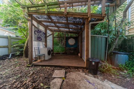 Photo of property in 10 Maurice Terrace, Te Aro, Wellington, 6011