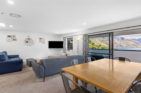 Photo of property in 27 Watts Road, Fernhill, Queenstown, 9300