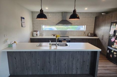 Photo of property in 20 Burnham School Road, Rolleston, 7614