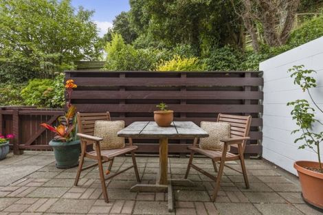 Photo of property in 4/249 Muritai Road, Eastbourne, Lower Hutt, 5013