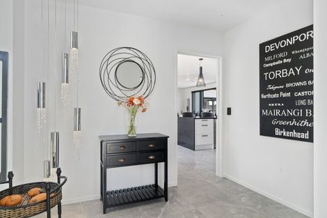 Photo of property in 11 Little Maude Drive, Lake Hawea, Wanaka, 9382