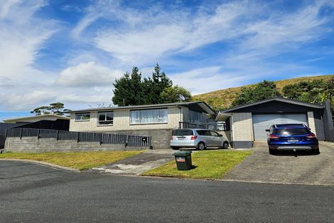 Photo of property in 15 Shaldon Crescent, Blagdon, New Plymouth, 4310