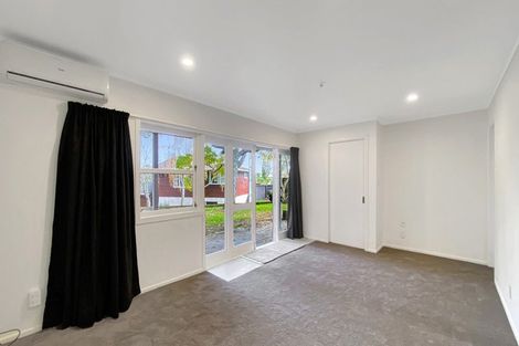 Photo of property in 24 Marie Crescent, Te Atatu South, Auckland, 0610
