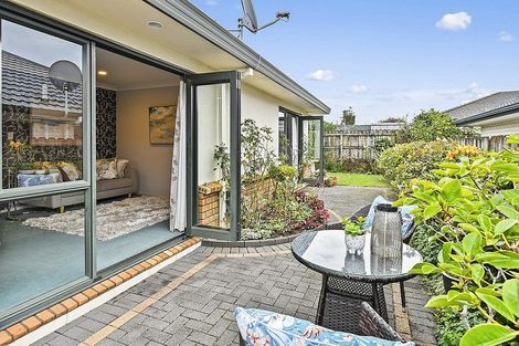 Photo of property in 2a Dan Bryant Place, Pukekohe, 2120