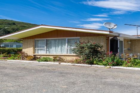 Photo of property in 131a Waikawa Road, Picton, 7220