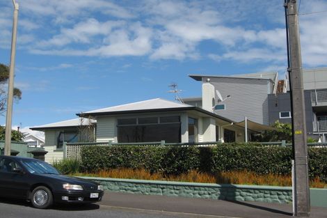 Photo of property in 12 Hobson Street, New Plymouth, 4312