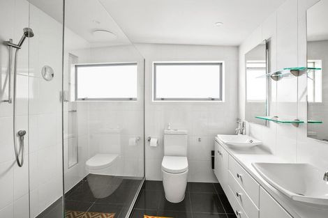 Photo of property in 67a Fulford Street, New Plymouth, 4310