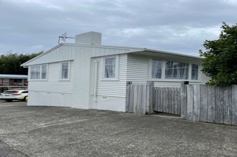 Photo of property in 6 Powell Place, Henderson, Auckland, 0610