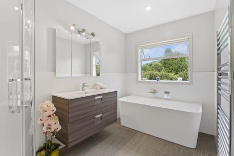 Photo of property in 140 School Road, Te Horo, Otaki, 5582