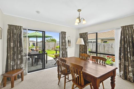 Photo of property in 44 Hadleigh Court, Paraparaumu, 5032