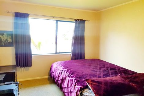 Photo of property in 2/20 Kamara Road, Glen Eden, Auckland, 0602