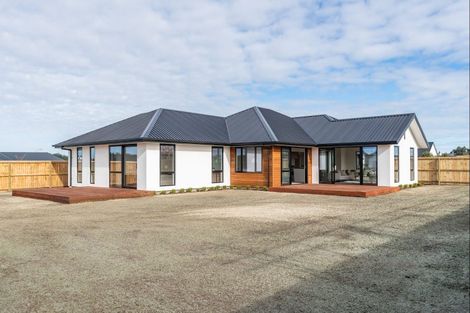 Photo of property in 23 Ridgeland Way, West Melton, 7618