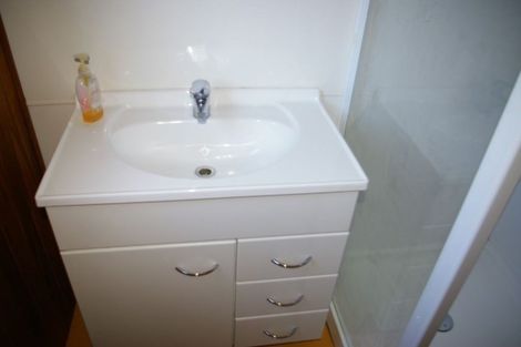 Photo of property in 35 Waimairi Road, Upper Riccarton, Christchurch, 8041