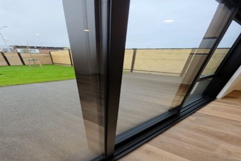 Photo of property in 3 Joseph Bolton Crescent, Wallaceville, Upper Hutt, 5018